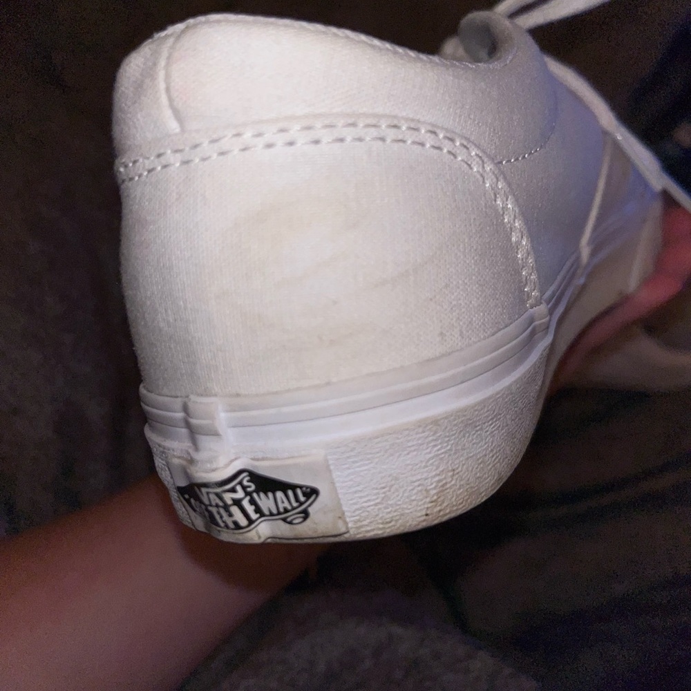 Vans - Picture 7 of 7